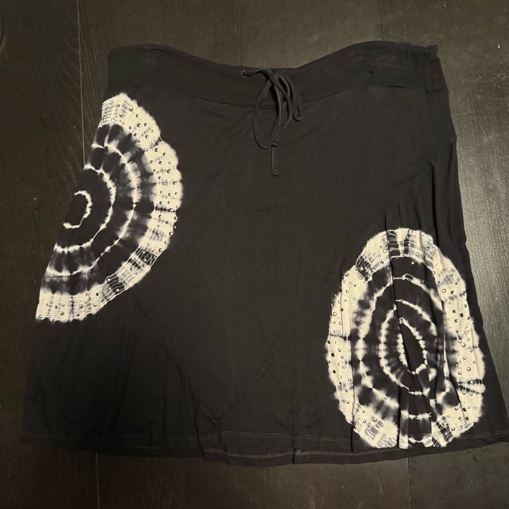 INC International Concepts Black and White Spiral Mini Skirt